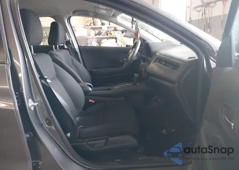 2017 Honda Hr-V Lx z USA, uszkodzony, nr VIN 3CZRU6H39HM730456